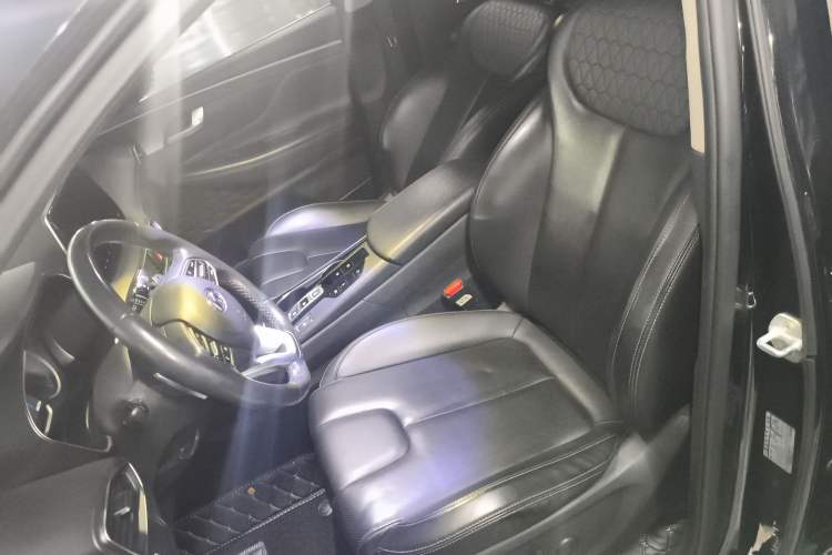 Used Hyundai Santa Fe 2019 380 TGDi GLS Automatic 2WD Luxury Version China VI Standard Left Front Seat