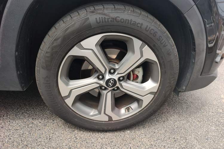 Used Hyundai Santa Fe 2019 380 TGDi TOP Automatic All-Wheel Drive Flagship (HTRAC) China V Standard Right Front Wheel Hub