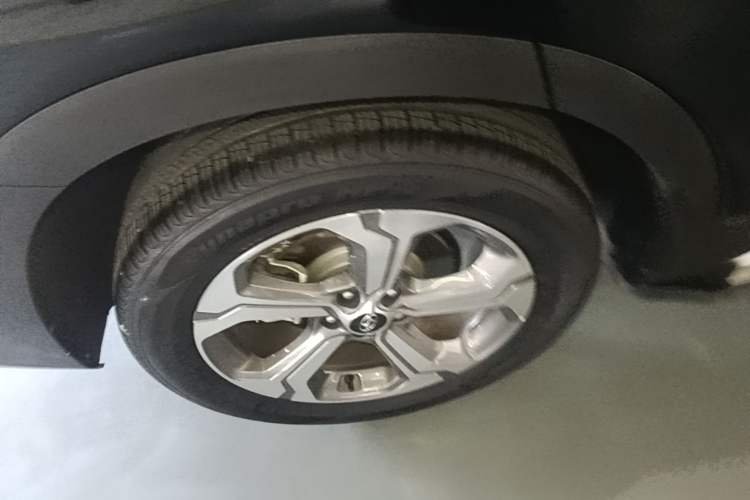 Used Hyundai Santa Fe 2019 380 TGDi DLX Automatic Two-Wheel Drive Prestige Plus Version China VI Standard Right Rear Wheel Hub