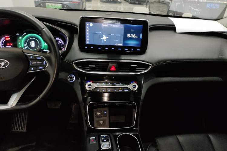 Used Hyundai Santa Fe 2019 380 TGDi DLX Automatic 2WD Prestige Edition China VI Standard Audio And AC Panel