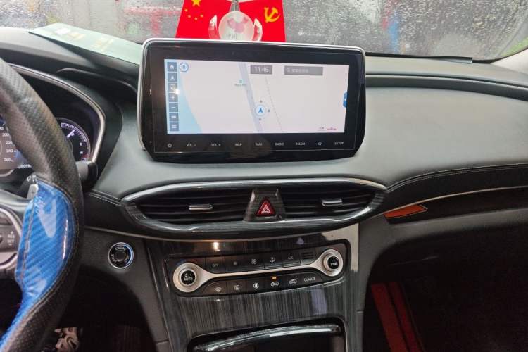Used Hyundai Santa Fe 2019 380 TGDi DLX Automatic All-Wheel Drive Prestige (HTRAC) China V-standard Audio And AC Panel