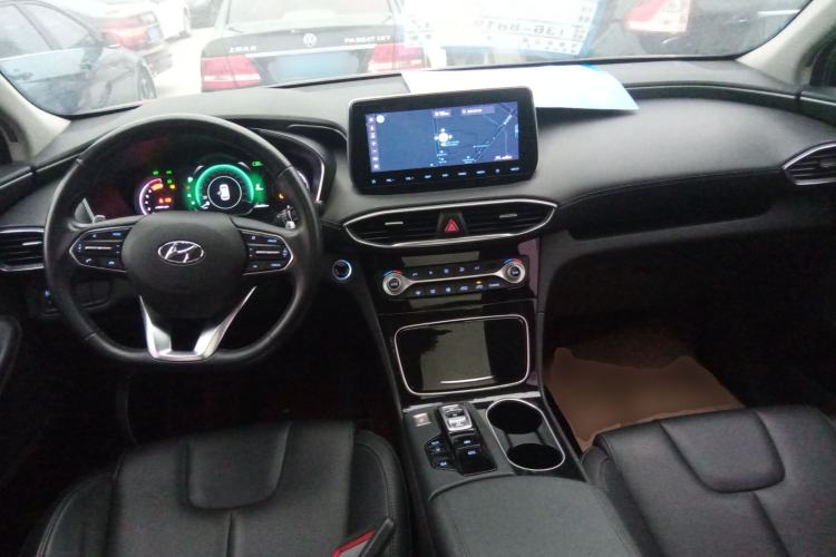 Used Hyundai Santa Fe 2019 380 TGDi GLS Automatic 2WD Luxury Version China VI Standard Center Console