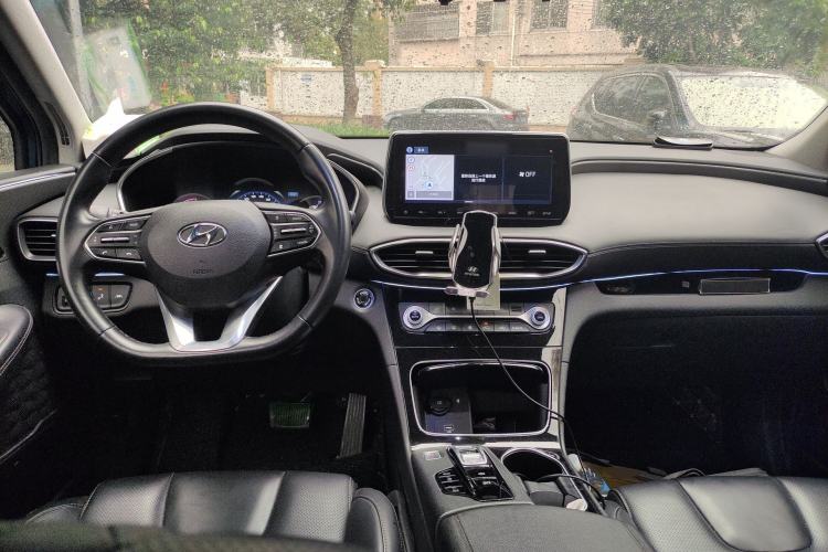Used Hyundai Santa Fe 2019 380 TGDi DLX Automatic 2WD Prestige PLUS China V Standard Center Console