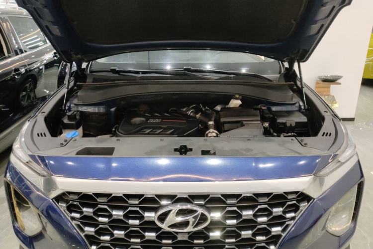 Used Hyundai Santa Fe 2019 380 TGDi DLX Automatic 2WD Prestige Edition China VI Standard Engine Bay