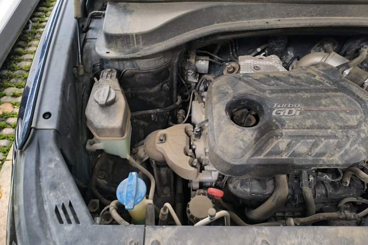 Used Hyundai Santa Fe 2019 380 TGDi GLS Automatic 2WD Luxury Version China VI Standard Engine Bay Right