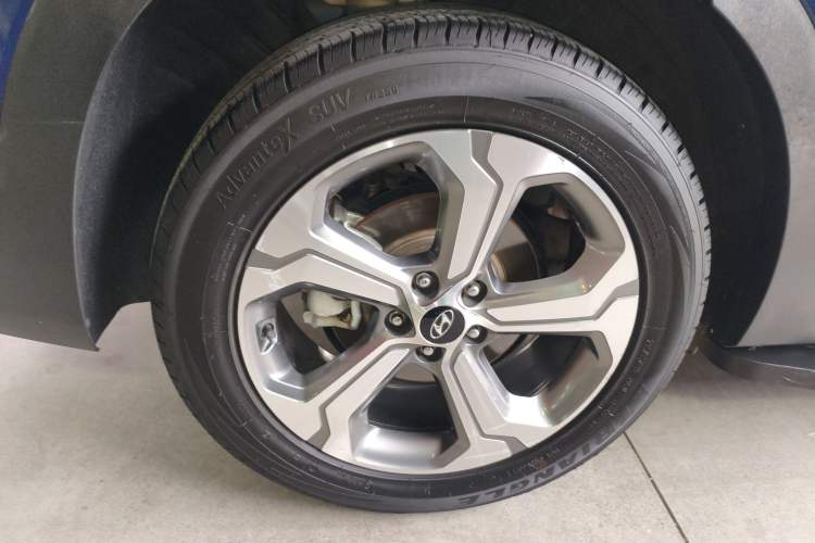 Used Hyundai Santa Fe 2019 380 TGDi DLX Automatic All-Wheel Drive Prestige PLUS (HTRAC) China VI Exterior 5