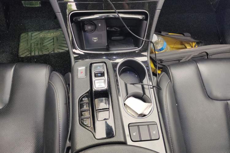 Used Hyundai Santa Fe 2019 380 TGDi DLX Automatic 2WD Prestige PLUS China V Standard Gear Lever