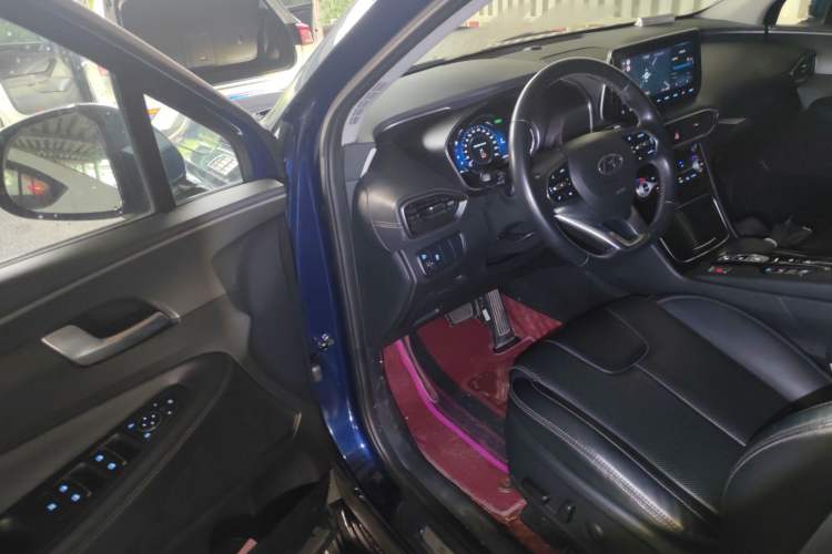 Used Hyundai Santa Fe 2019 380 TGDi GLS Automatic 2WD Luxury Version China VI Standard Interior 3
