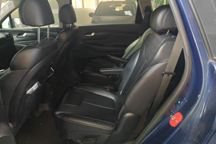 Used Hyundai Santa Fe 2019 380 TGDi DLX Automatic 2WD Prestige PLUS China V Standard Interior 4