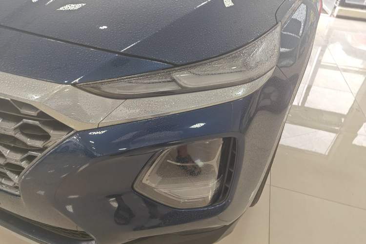 Used Hyundai Santa Fe 2019 380 TGDi DLX Automatic All-Wheel Drive Prestige PLUS (HTRAC) China VI Left Front Headlight
