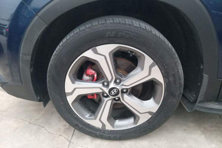 Used Hyundai Santa Fe 2019 380 TGDi GLS Automatic 2WD Luxury Version China VI Standard Left Front Wheel Hub
