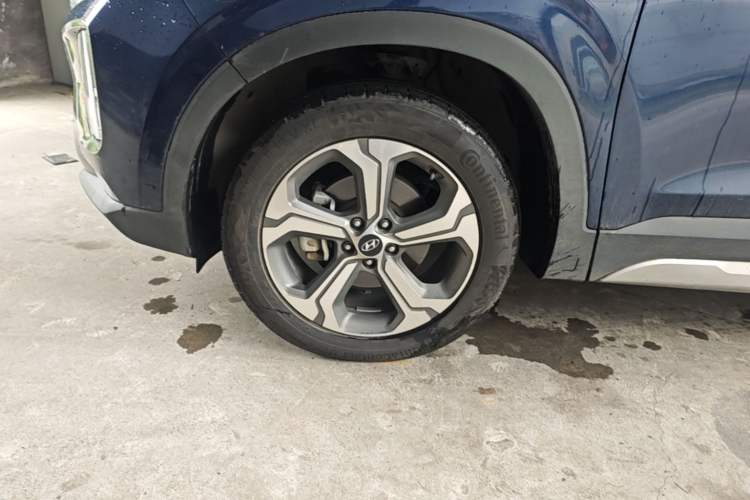 Used Hyundai Santa Fe 2019 380 TGDi GLS Automatic 2WD Luxury Version China VI Standard Left Front Wheel Hub