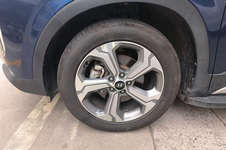 Used Hyundai Santa Fe 2019 380 TGDi DLX Automatic 2WD Prestige Edition China VI Standard Left Front Wheel Hub