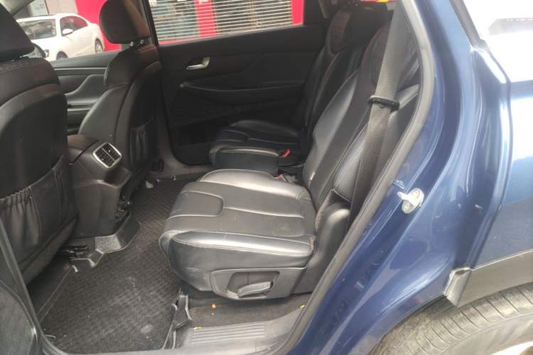 Used Hyundai Santa Fe 2019 380 TGDi DLX Automatic 2WD Prestige Edition China V Emission Standard Left Rear Seat
