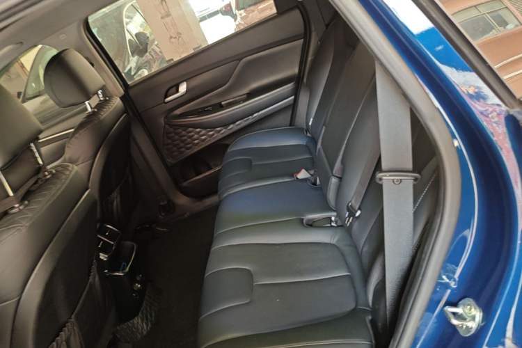 Used Hyundai Santa Fe 2019 380 TGDi DLX Automatic All-Wheel Drive Prestige PLUS (HTRAC) China V Standard Left Rear Seat
