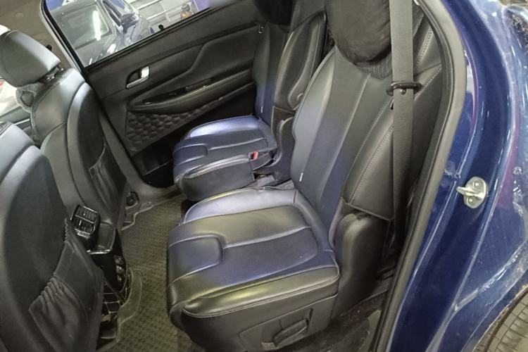Used Hyundai Santa Fe 2019 380 TGDi DLX Automatic Two-Wheel Drive Prestige Plus Version China VI Standard Left Rear Seat