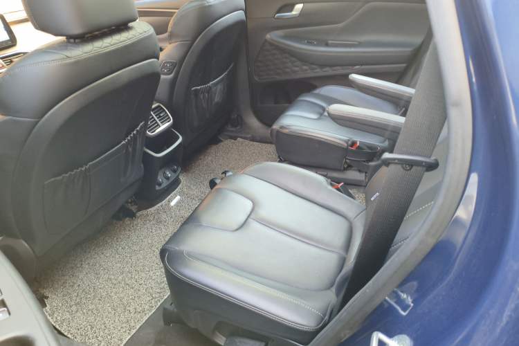 Used Hyundai Santa Fe 2019 380 TGDi TOP Automatic All-Wheel Drive Flagship (HTRAC) – China VI Standard Left Rear Seat