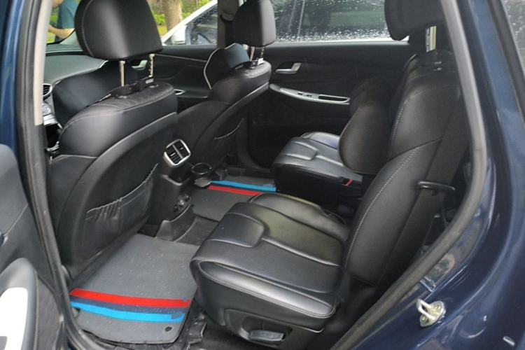 Used Hyundai Santa Fe 2019 380 TGDi GLS Automatic 2WD Luxury Version China VI Standard Left Rear Seat