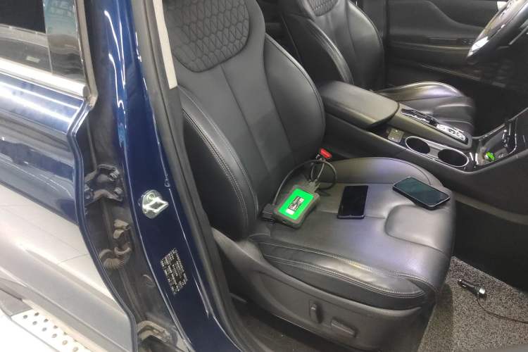 Used Hyundai Santa Fe 2019 380 TGDi DLX Automatic 2WD Prestige Edition China V Emission Standard Right Front Seat
