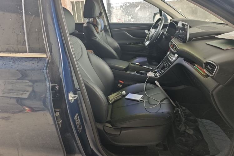 Used Hyundai Santa Fe 2019 380 TGDi GLS Automatic 2WD Luxury Version China VI Standard Right Front Seat