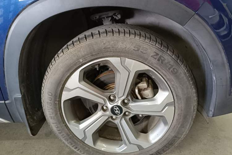 Used Hyundai Santa Fe 2019 380 TGDi DLX Automatic Two-Wheel Drive Prestige Plus Version China VI Standard Right Front Wheel Hub