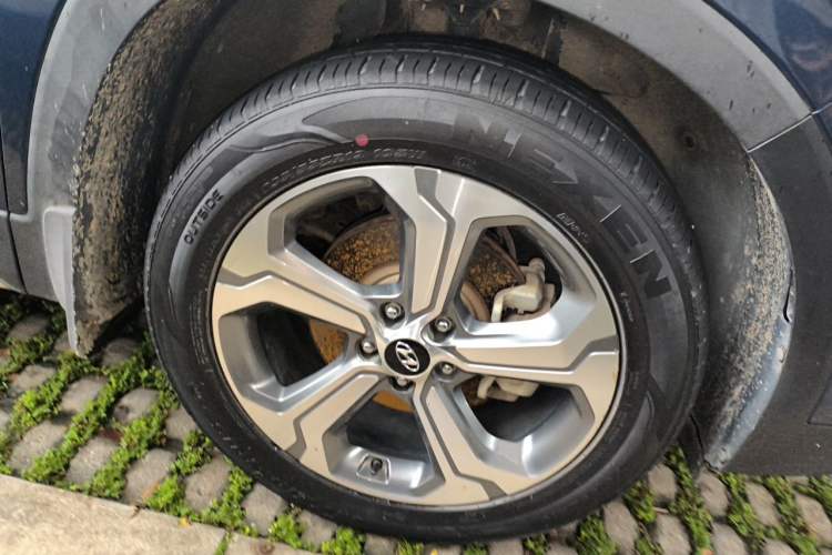 Used Hyundai Santa Fe 2019 380 TGDi GLS Automatic 2WD Luxury Version China VI Standard Right Front Wheel Hub