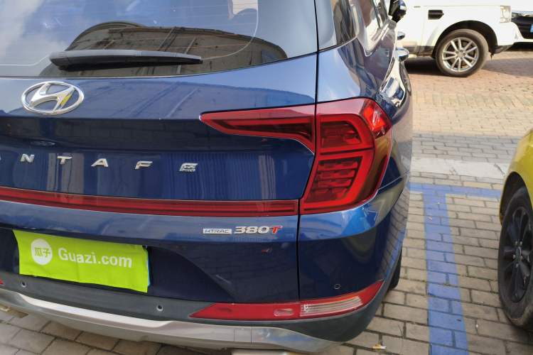 Used Hyundai Santa Fe 2019 380 TGDi TOP Automatic All-Wheel Drive Flagship (HTRAC) – China VI Standard Right Rear Taillight