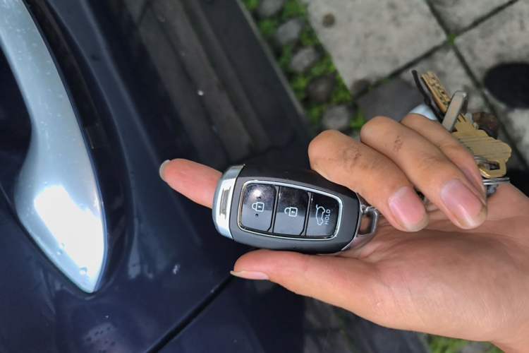 Used Hyundai Santa Fe 2019 380 TGDi GLS Automatic 2WD Luxury Version China VI Standard Vehicle Key