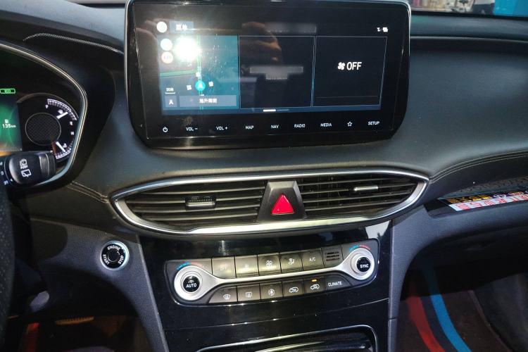 Used Hyundai Santa Fe 2019 380 TGDi DLX Automatic All-Wheel Drive Prestige (HTRAC) China V-standard Audio And AC Panel