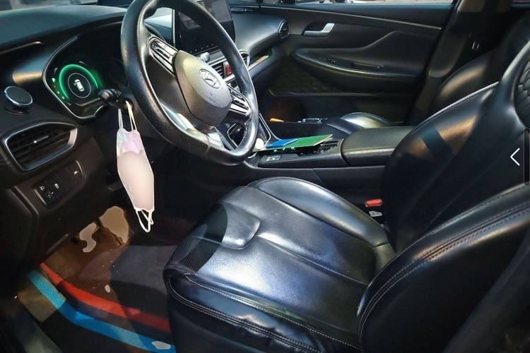 Used Hyundai Santa Fe 2019 380 TGDi DLX Automatic All-Wheel Drive Prestige (HTRAC) China V-standard Right Front Seat