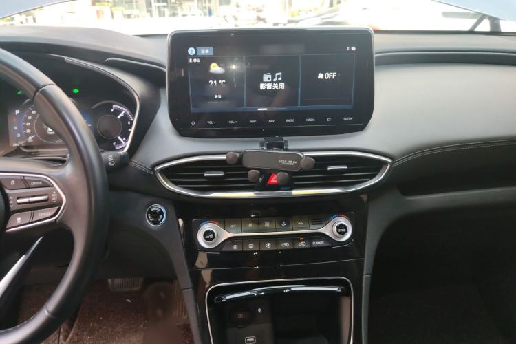 Used Hyundai Santa Fe 2019 380 TGDi DLX Automatic Two-Wheel Drive Prestige Plus Version China VI Standard Audio And AC Panel