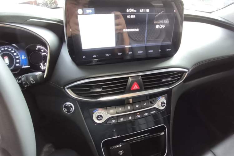 Used Hyundai Santa Fe 2019 380 TGDi DLX Automatic 2WD Prestige Edition China V Emission Standard Audio And AC Panel