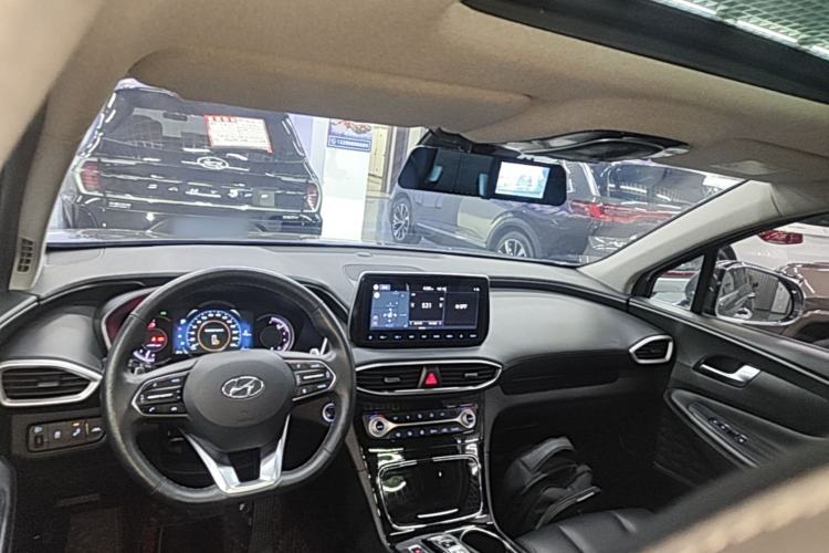 Used Hyundai Santa Fe 2019 380 TGDi TOP Automatic Two-Wheel Drive Flagship Version China VI Standard Center Console