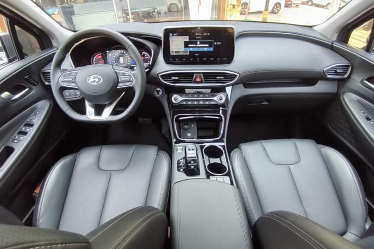 Used Hyundai Santa Fe 2019 380 TGDi DLX Automatic 2WD Prestige Edition China V Emission Standard Center Console