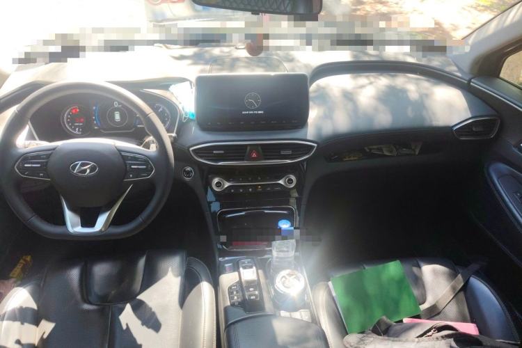 Used Hyundai Santa Fe 2019 380 TGDi DLX Automatic All-Wheel Drive Prestige (HTRAC) China V-standard Center Console
