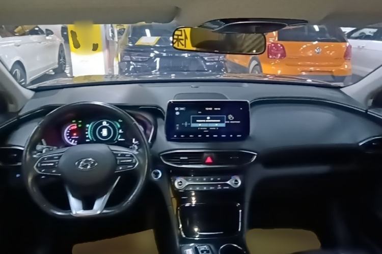 Used Hyundai Santa Fe 2019 380 TGDi TOP Automatic Two-Wheel Drive Flagship Version China VI Standard Center Console