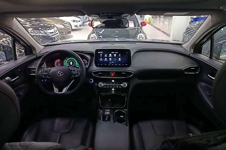 Used Hyundai Santa Fe 2019 380 TGDi TOP Automatic All-Wheel Drive Flagship (HTRAC) China V Standard Center Console