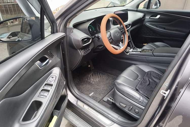 Used Hyundai Santa Fe 2019 380 TGDi DLX Automatic Two-Wheel Drive Prestige Plus Version China VI Standard Driver Seat