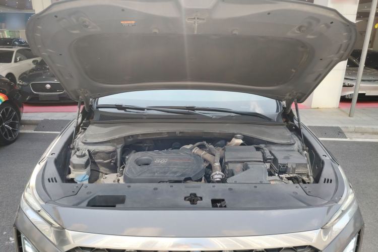 Used Hyundai Santa Fe 2019 380 TGDi DLX Automatic Two-Wheel Drive Prestige Plus Version China VI Standard Engine Bay