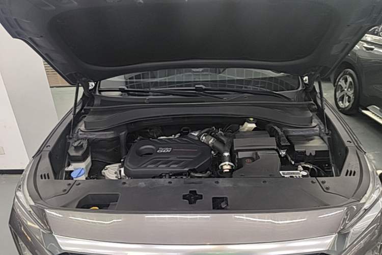 Used Hyundai Santa Fe 2019 380 TGDi TOP Automatic Two-Wheel Drive Flagship Version China VI Standard Engine Bay