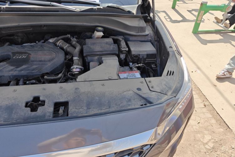 Used Hyundai Santa Fe 2019 380 TGDi GLS Automatic 2WD Luxury Version China VI Standard Engine Bay Left
