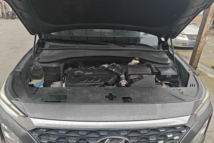 Used Hyundai Santa Fe 2019 380 TGDi GLS Automatic 2WD Luxury Version China VI Standard Engine Bay