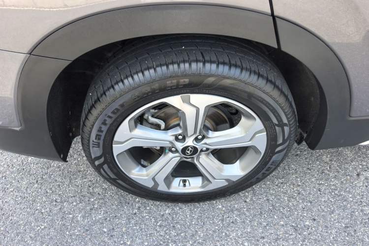 Used Hyundai Santa Fe 2019 380 TGDi DLX Automatic Two-Wheel Drive Prestige Plus Version China VI Standard Exterior 10