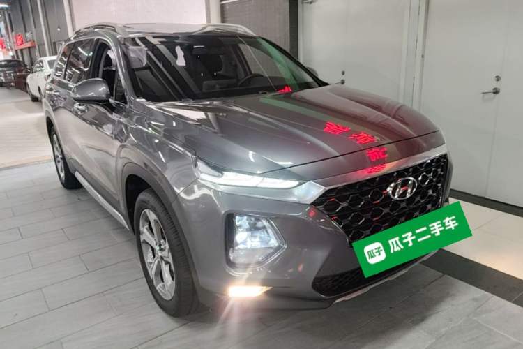 Used Hyundai Santa Fe 2019 380 TGDi GLS Automatic 2WD Luxury Version China V Standard Front Right 45 Deg