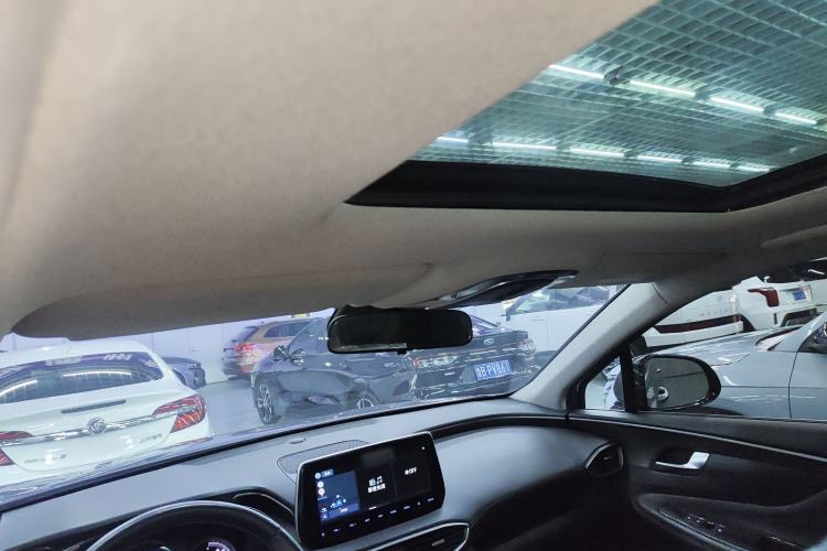 Used Hyundai Santa Fe 2019 380 TGDi TOP Automatic Two-Wheel Drive Flagship Version China VI Standard Headliner