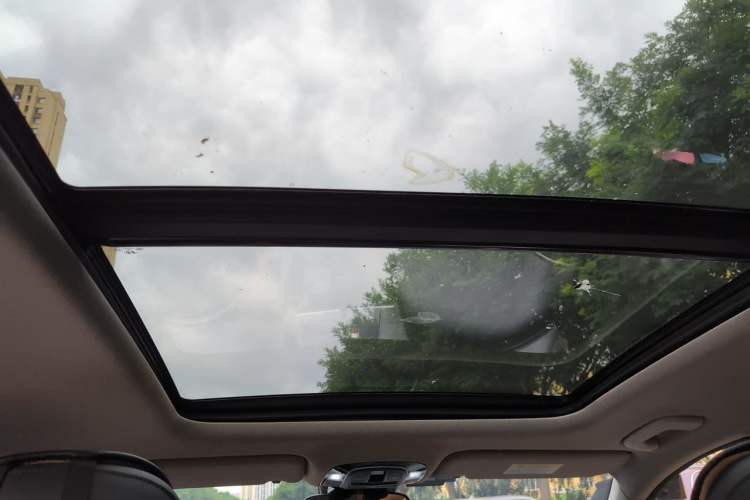 Used Hyundai Santa Fe 2019 380 TGDi DLX Automatic Two-Wheel Drive Prestige Plus Version China VI Standard Headliner