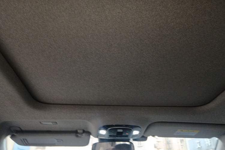 Used Hyundai Santa Fe 2019 380 TGDi TOP Automatic All-Wheel Drive Flagship (HTRAC) – China VI Standard Headliner