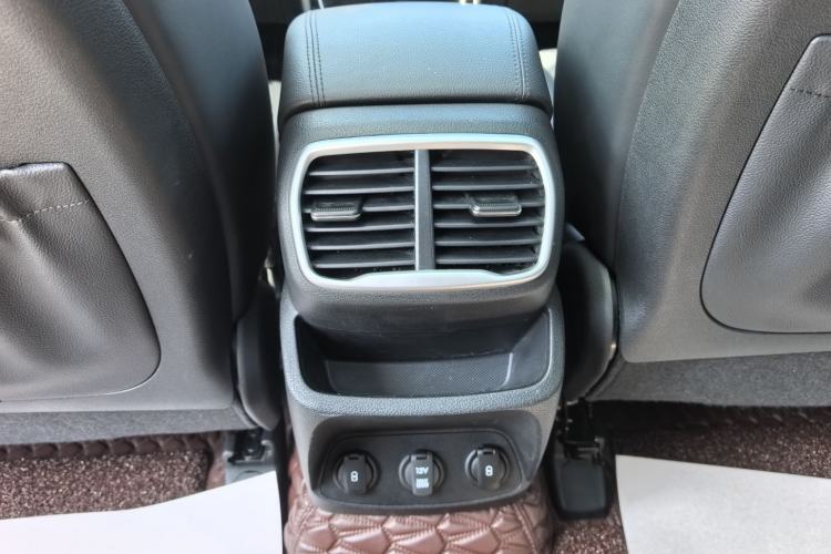 Used Hyundai Santa Fe 2019 380 TGDi DLX Automatic Two-Wheel Drive Prestige Plus Version China VI Standard Interior 10