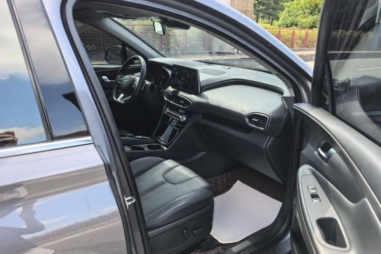 Used Hyundai Santa Fe 2019 380 TGDi DLX Automatic Two-Wheel Drive Prestige Plus Version China VI Standard Interior 11
