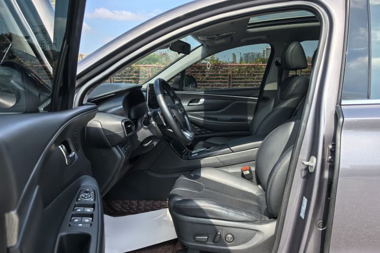 Used Hyundai Santa Fe 2019 380 TGDi DLX Automatic Two-Wheel Drive Prestige Plus Version China VI Standard Interior 2